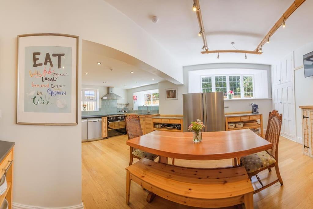 The Beach House-Devon- On The Beach- Sleeps 20 Villa Exmouth Eksteriør billede